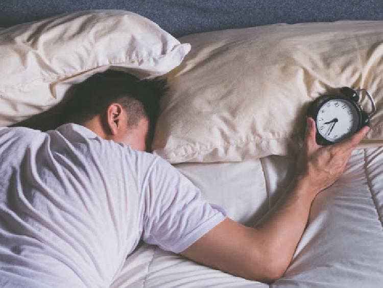 Kvalita spánku má velký vliv na tvorbu testosteronu a ovlivňuje i vaši náladu