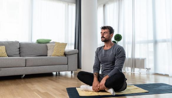 Meditace a jóga pomohou uvolnit nervový systém